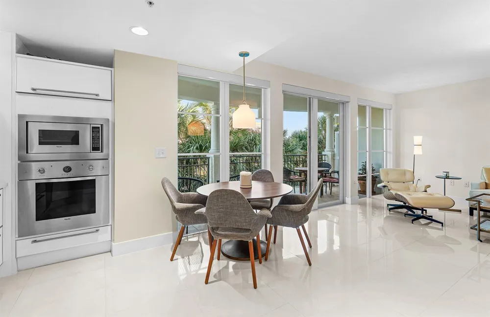 155 S Ocean Avenue #303 Palm Beach Shores, FL 33404