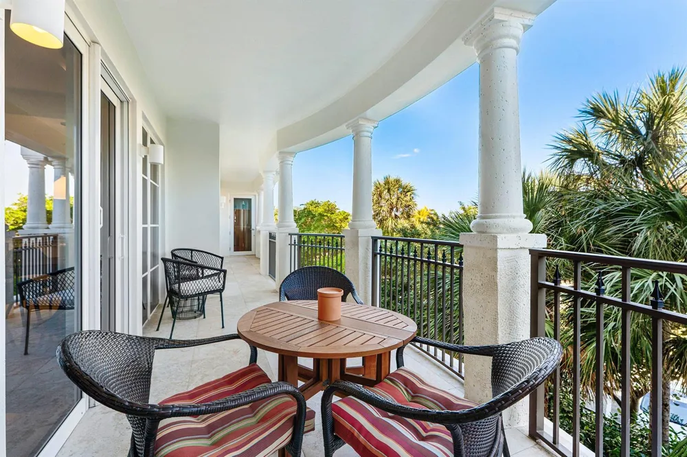 155 S Ocean Avenue #303 Palm Beach Shores, FL 33404