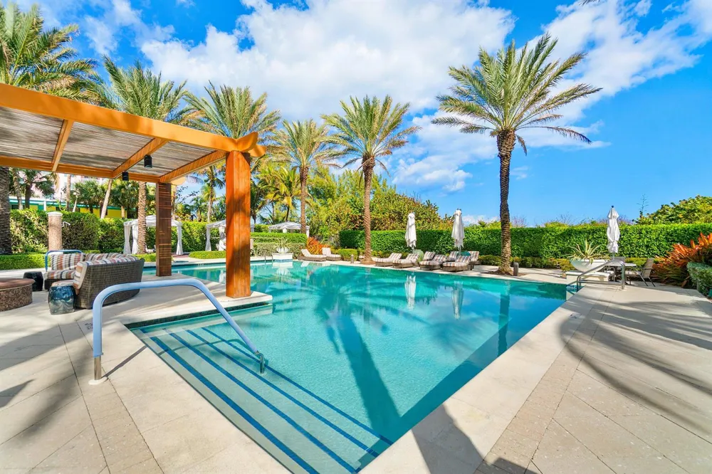 155 S Ocean Avenue #303 Palm Beach Shores, FL 33404
