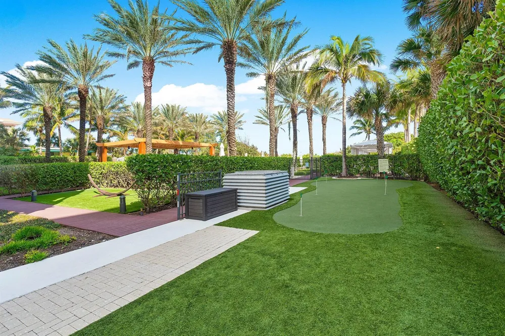 155 S Ocean Avenue #303 Palm Beach Shores, FL 33404