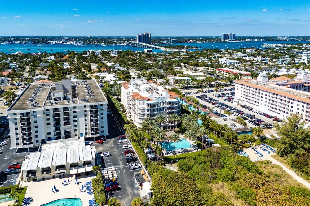 155 S Ocean Avenue #303 Palm Beach Shores, FL 33404