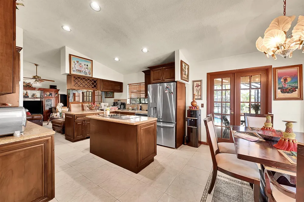 5172 NW 84th Road Coral Springs, FL 33067