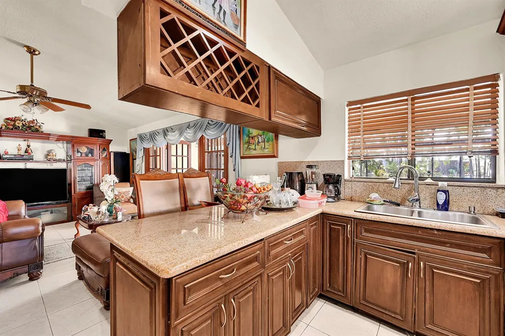 5172 NW 84th Road Coral Springs, FL 33067