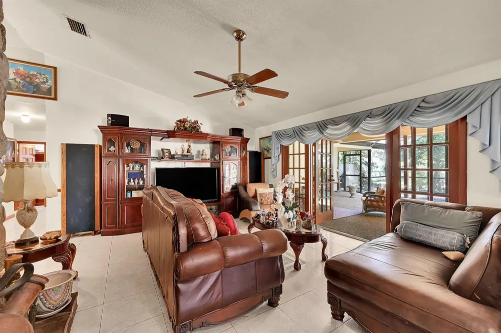 5172 NW 84th Road Coral Springs, FL 33067