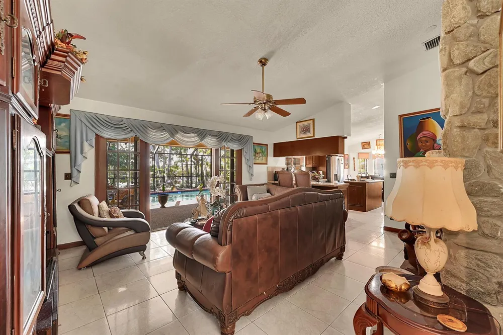 5172 NW 84th Road Coral Springs, FL 33067