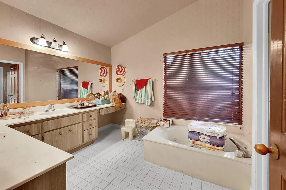 5172 NW 84th Road Coral Springs, FL 33067