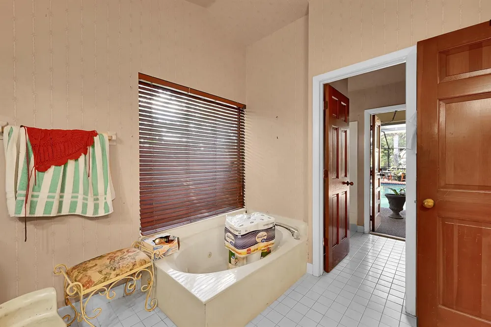 5172 NW 84th Road Coral Springs, FL 33067