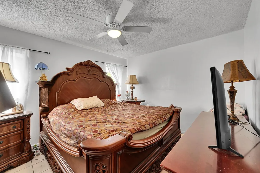 5172 NW 84th Road Coral Springs, FL 33067