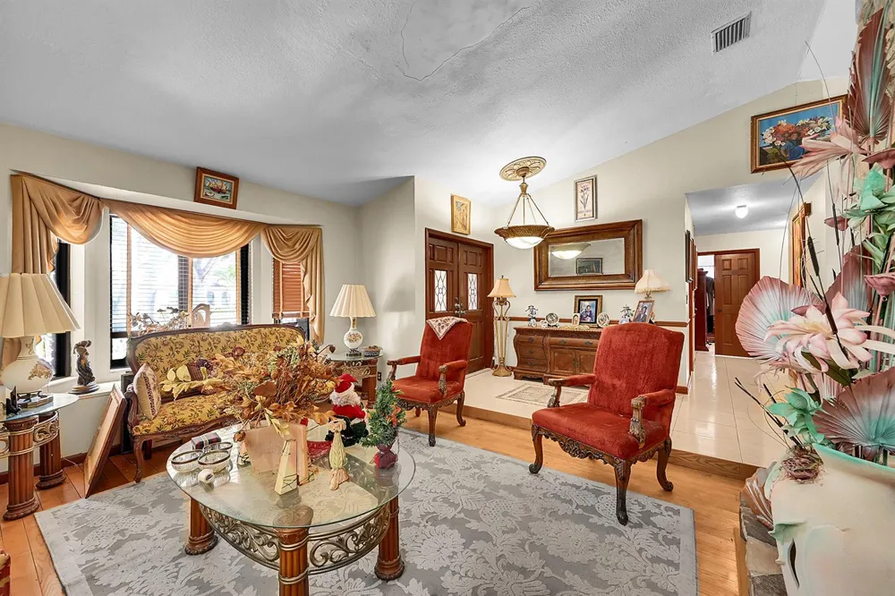 5172 NW 84th Road Coral Springs, FL 33067