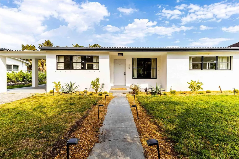2515 NE 207th Street Miami, FL 33180