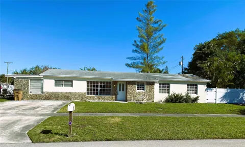 320 NW 4th Avenue #1