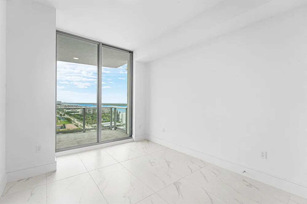 220 Lake Shore Drive #1613 Lake Park, FL 33403