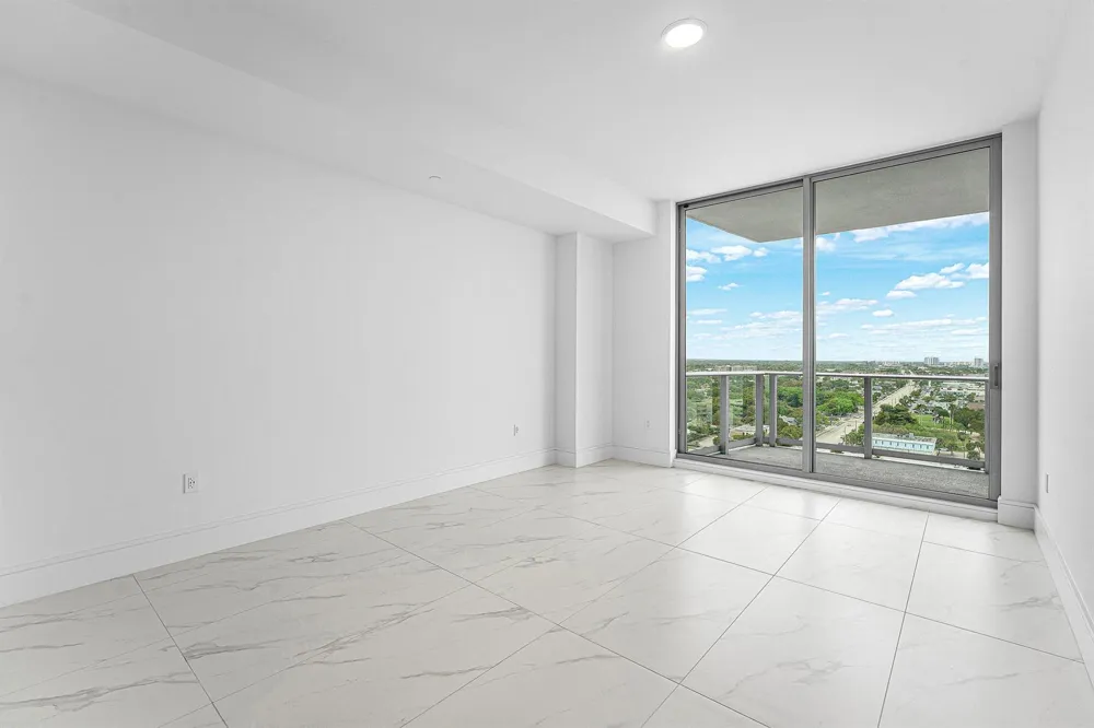 220 Lake Shore Drive #1613 Lake Park, FL 33403