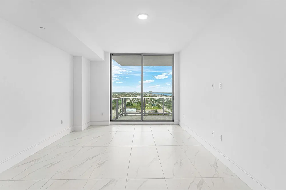 220 Lake Shore Drive #1613 Lake Park, FL 33403