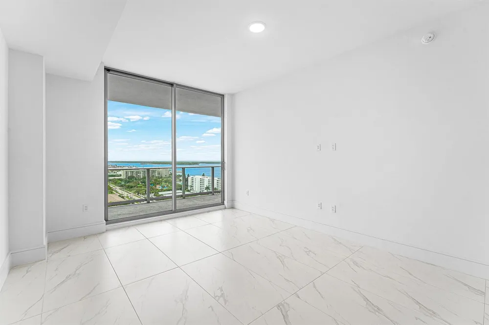 220 Lake Shore Drive #1613 Lake Park, FL 33403