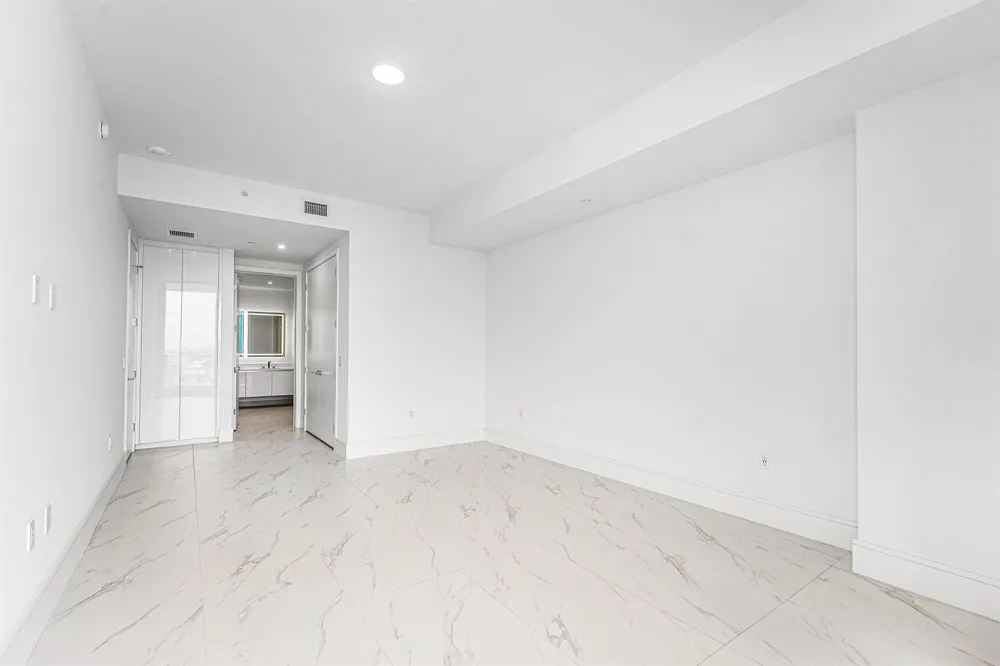 220 Lake Shore Drive #1613 Lake Park, FL 33403