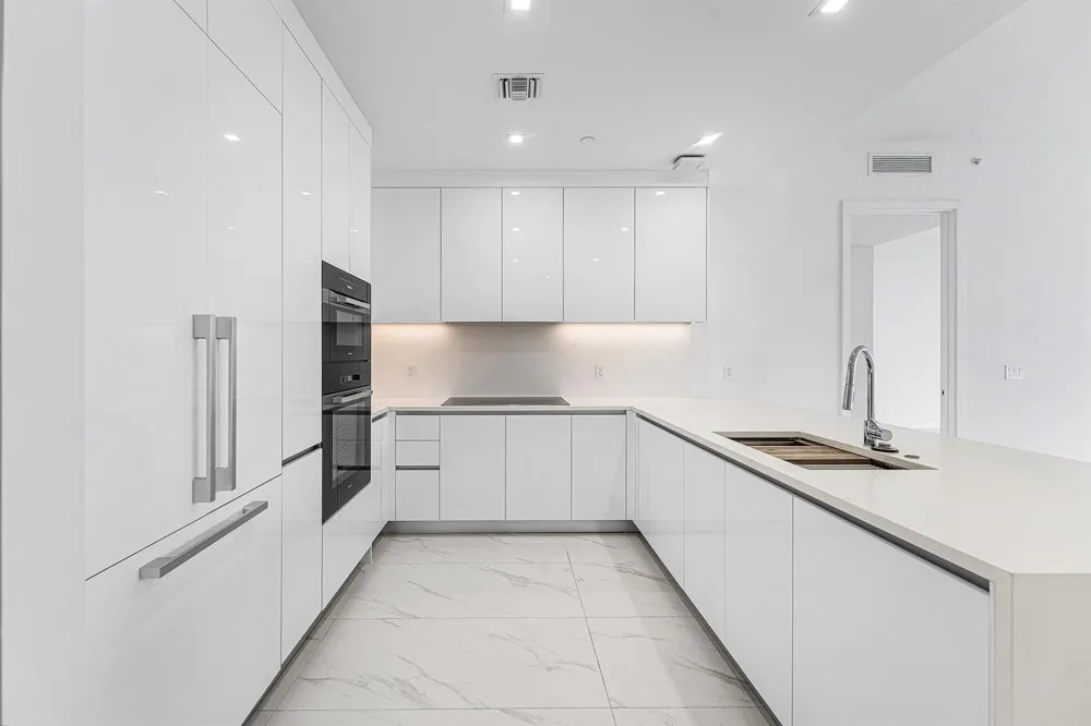 220 Lake Shore Drive #1613 Lake Park, FL 33403