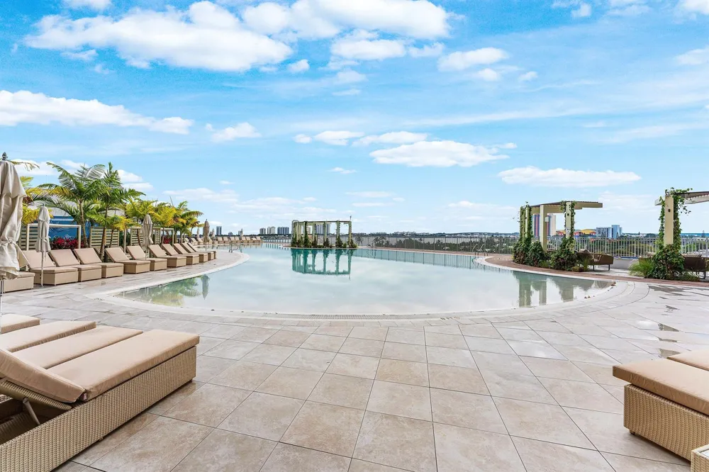 220 Lake Shore Drive #1613 Lake Park, FL 33403