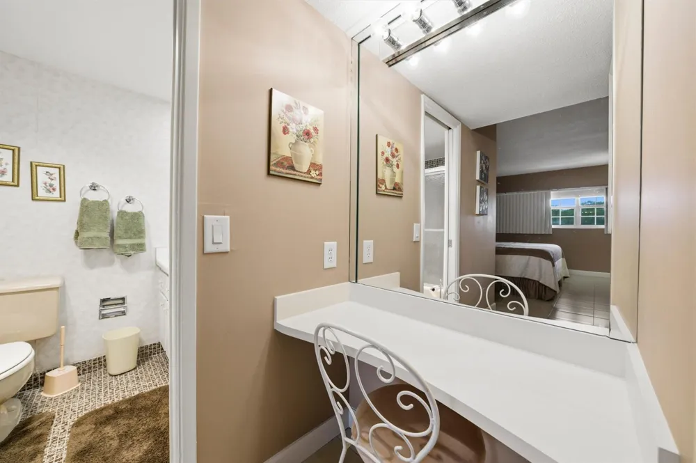 3100 Palm Aire Drive #208 Pompano Beach, FL 33069