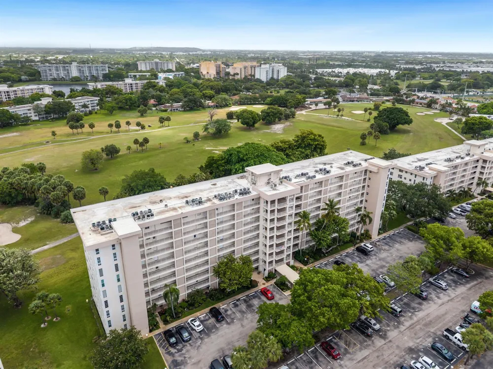 3100 Palm Aire Drive #208 Pompano Beach, FL 33069