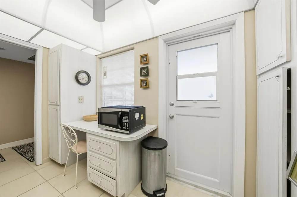 3100 Palm Aire Drive #208 Pompano Beach, FL 33069