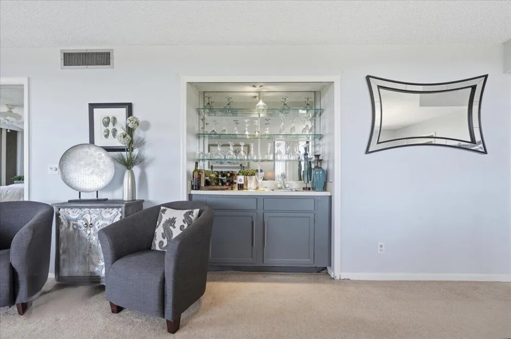 5059 Hwy A1a #401 Hutchinson Island, FL 34949
