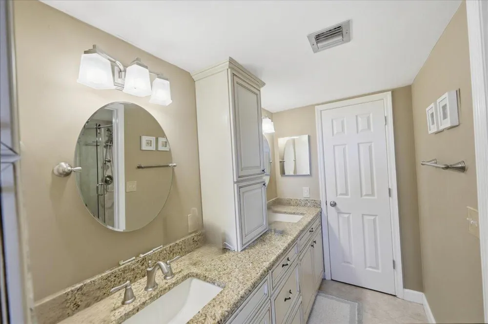 5059 Hwy A1a #401 Hutchinson Island, FL 34949