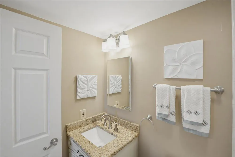 5059 Hwy A1a #401 Hutchinson Island, FL 34949