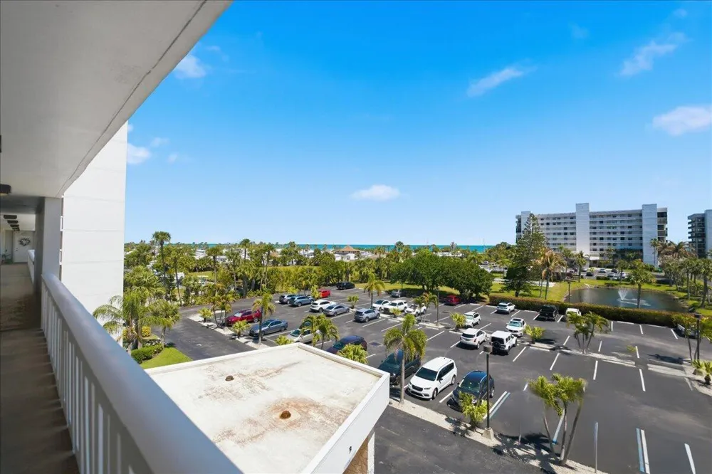 5059 Hwy A1a #401 Hutchinson Island, FL 34949