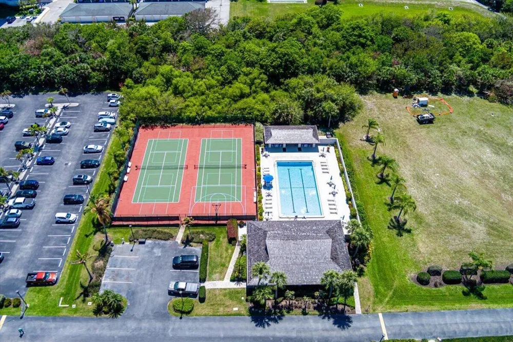 5059 Hwy A1a #401 Hutchinson Island, FL 34949