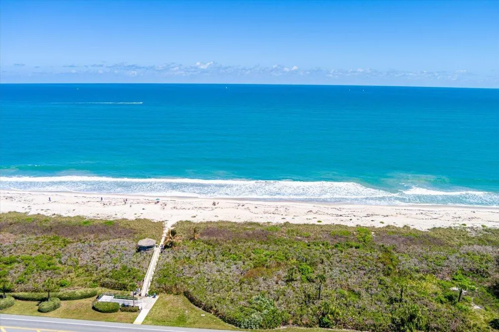 5059 Hwy A1a #401 Hutchinson Island, FL 34949