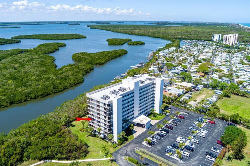 5059 Hwy A1a #401 Hutchinson Island, FL 34949