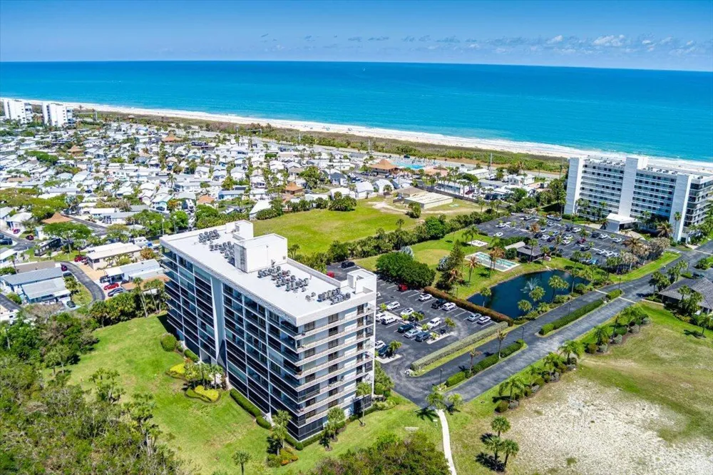 5059 Hwy A1a #401 Hutchinson Island, FL 34949