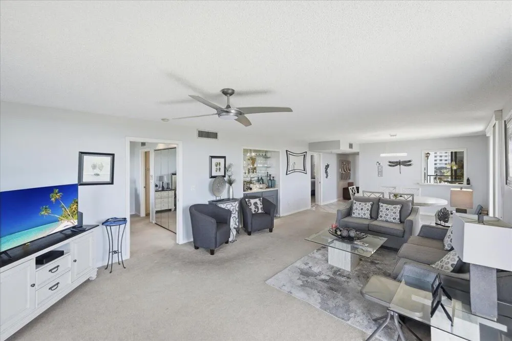 5059 Hwy A1a #401 Hutchinson Island, FL 34949