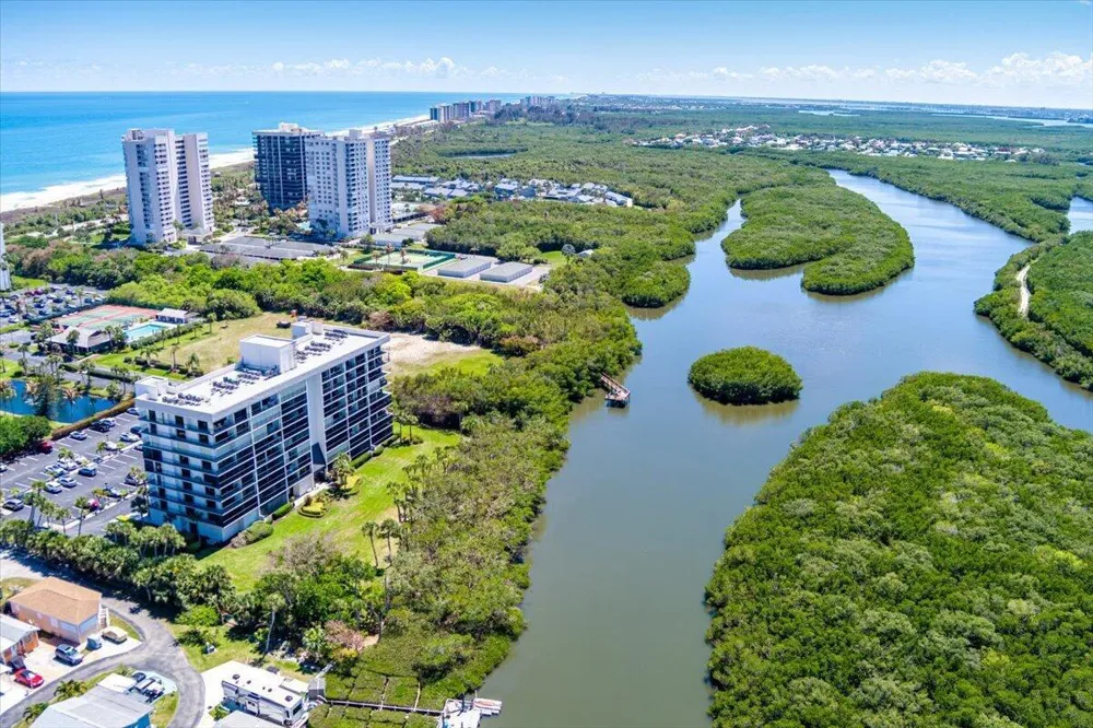5059 Hwy A1a #401 Hutchinson Island, FL 34949