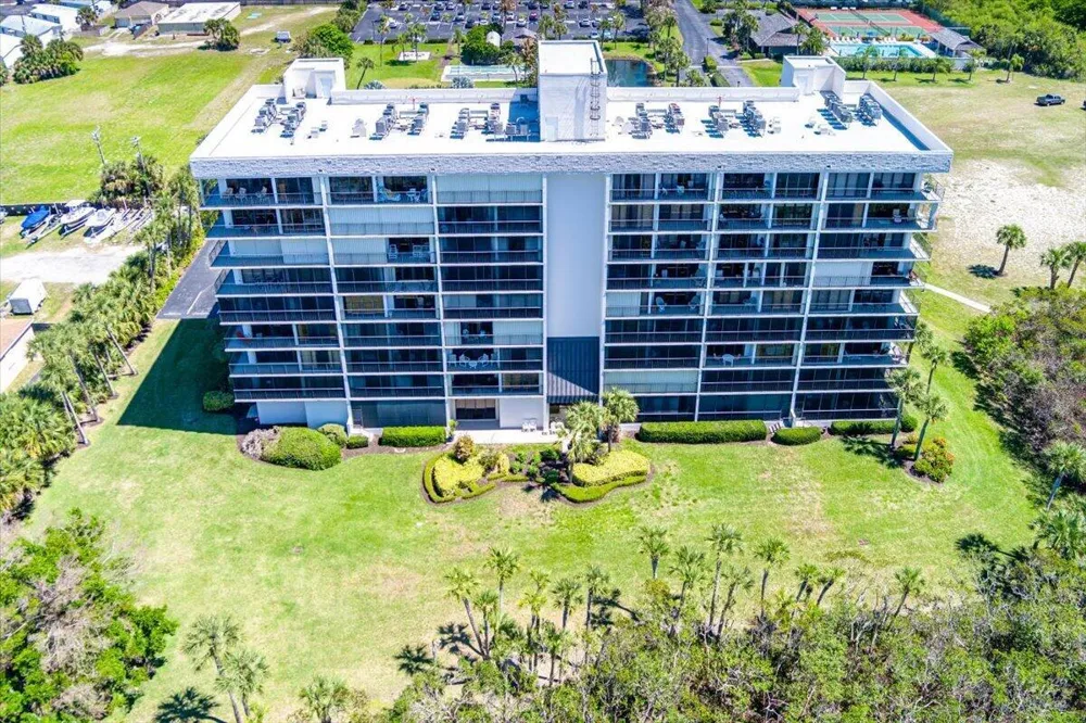 5059 Hwy A1a #401 Hutchinson Island, FL 34949