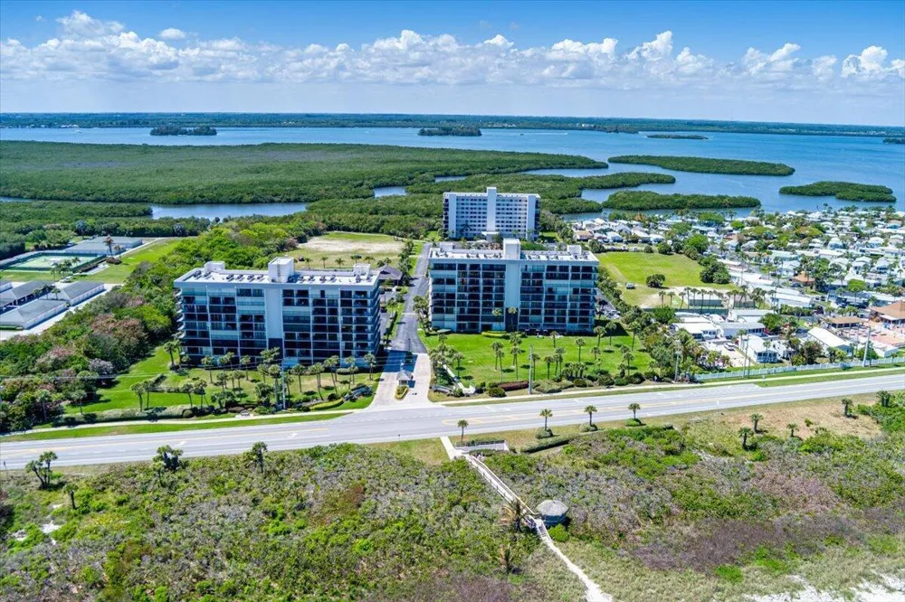 5059 Hwy A1a #401 Hutchinson Island, FL 34949