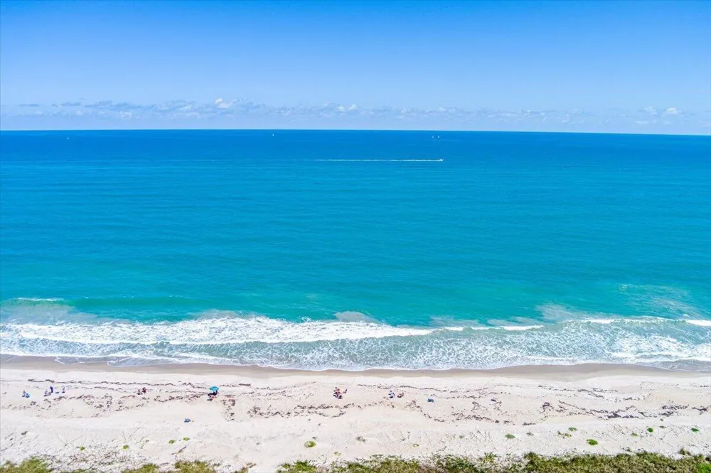 5059 Hwy A1a #401 Hutchinson Island, FL 34949
