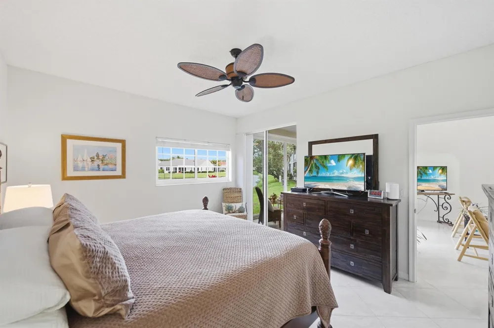 47 Lakeshore Drive Hypoluxo, FL 33462