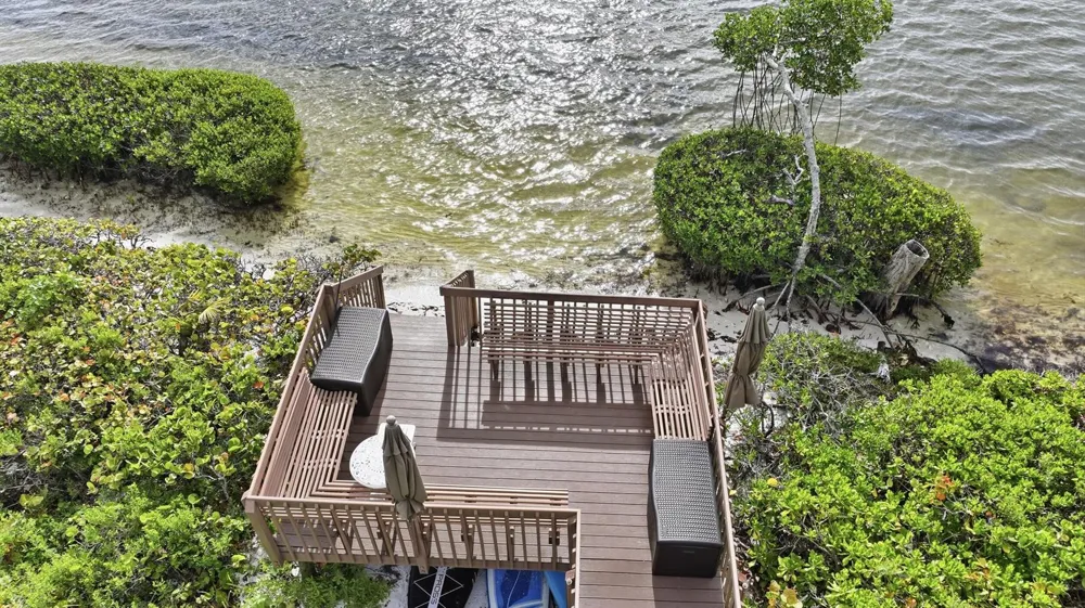 47 Lakeshore Drive Hypoluxo, FL 33462