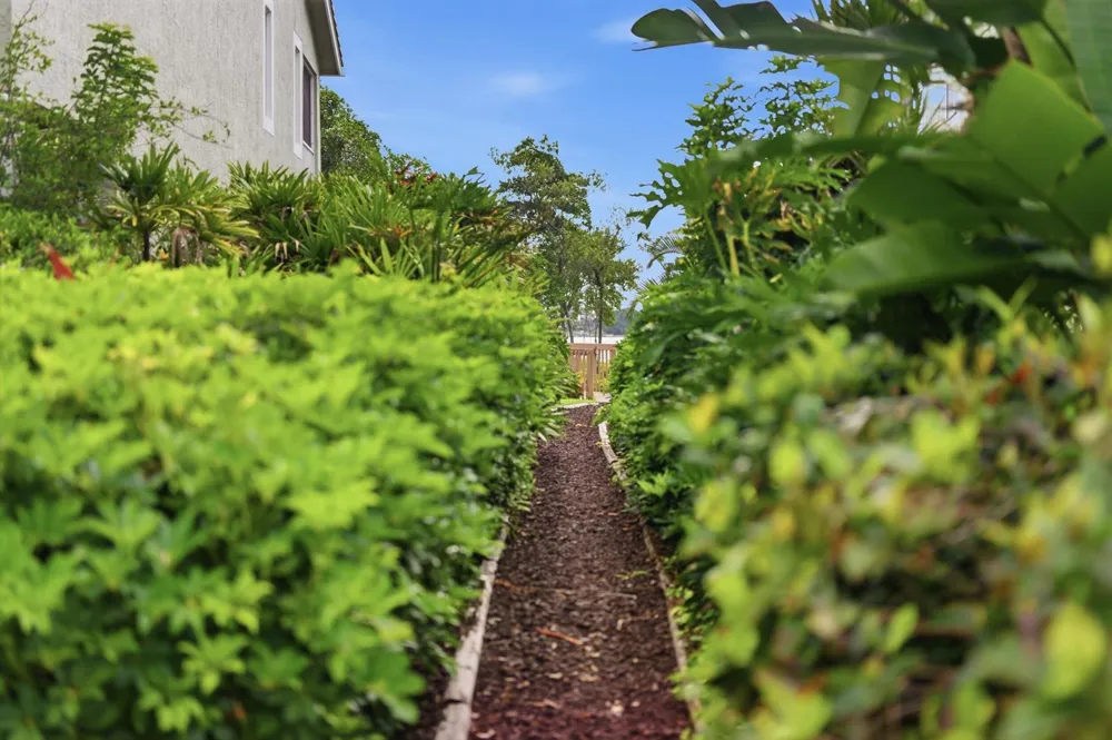 47 Lakeshore Drive Hypoluxo, FL 33462