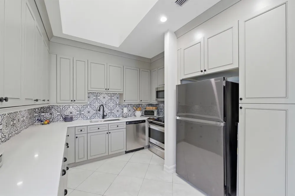 47 Lakeshore Drive Hypoluxo, FL 33462