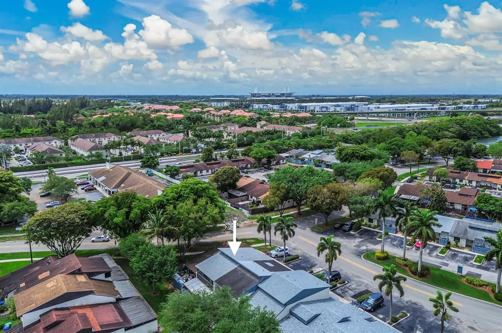 4003 W Woodscape Drive #2-k Miramar, FL 33023