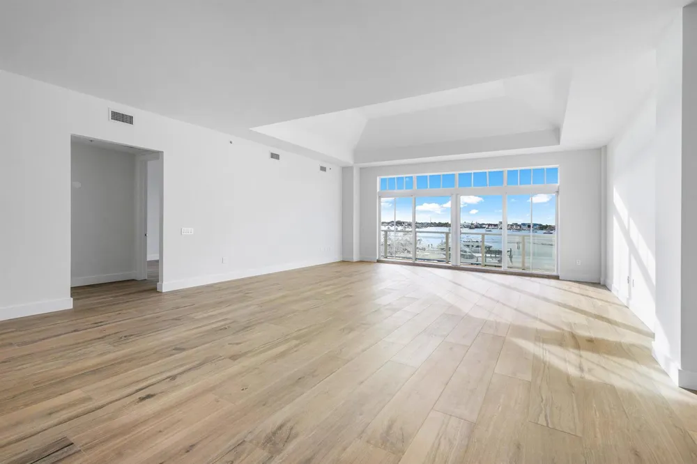 180 Lake Drive #2103 Palm Beach Shores, FL 33404