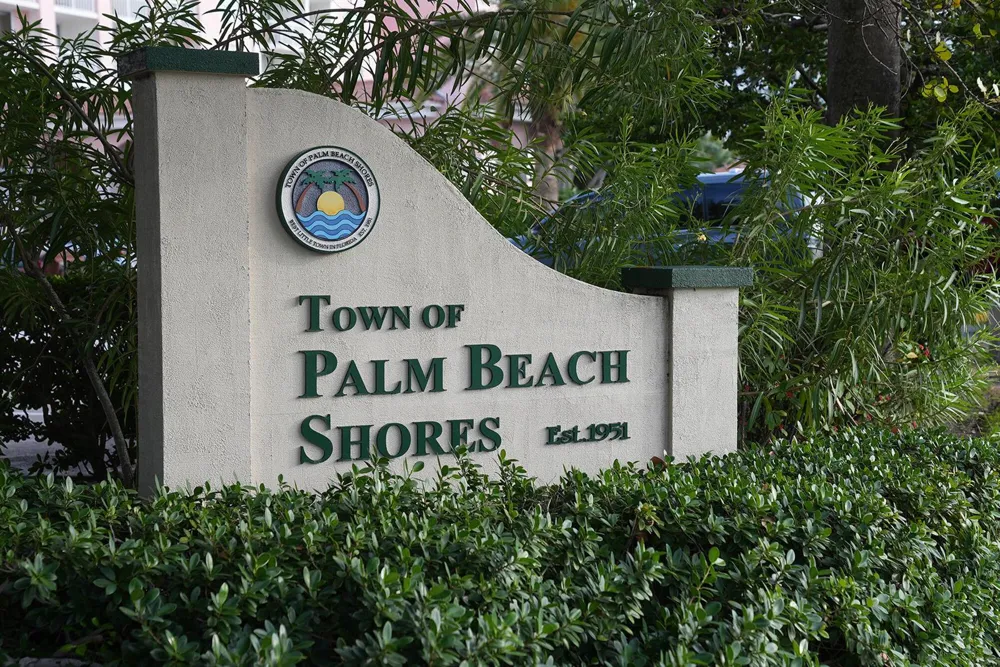 180 Lake Drive #2103 Palm Beach Shores, FL 33404