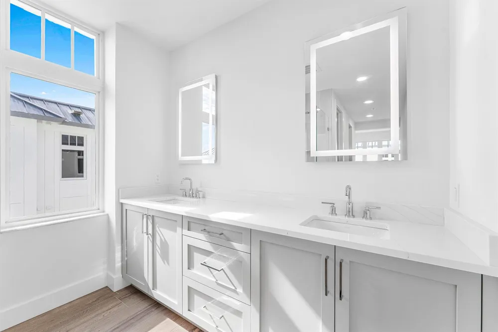 180 Lake Drive #2204 Palm Beach Shores, FL 33404