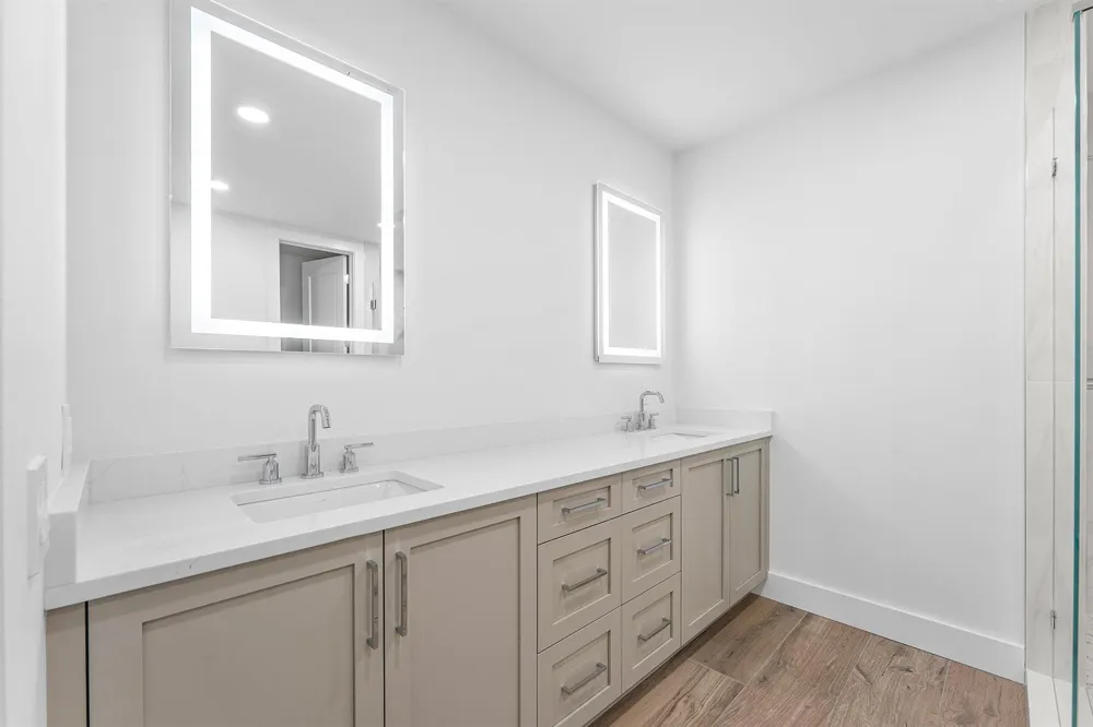 180 Lake Drive #2204 Palm Beach Shores, FL 33404