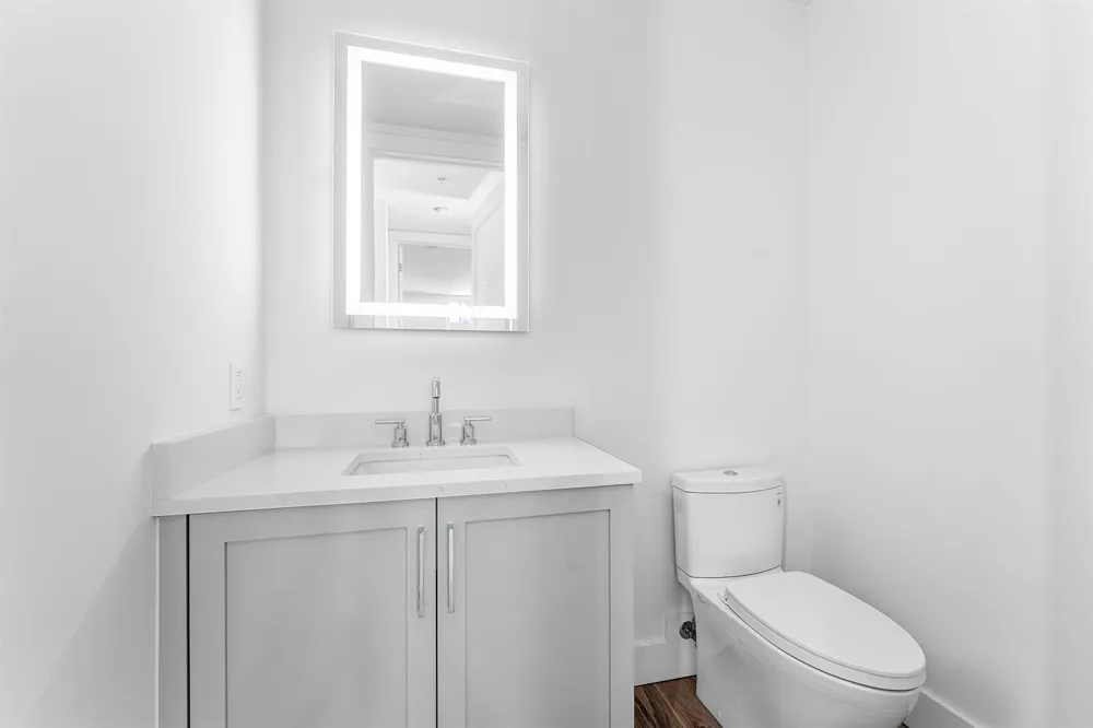 180 Lake Drive #2204 Palm Beach Shores, FL 33404