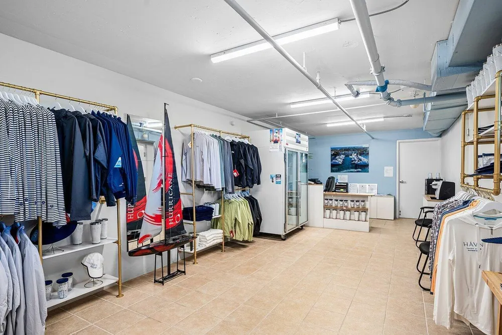 182 Lake Drive #5202 Palm Beach Shores, FL 33404