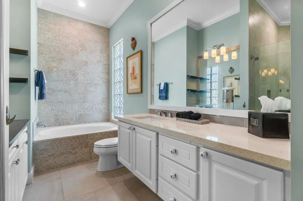 8222 Dominica Place Wellington, FL 33414